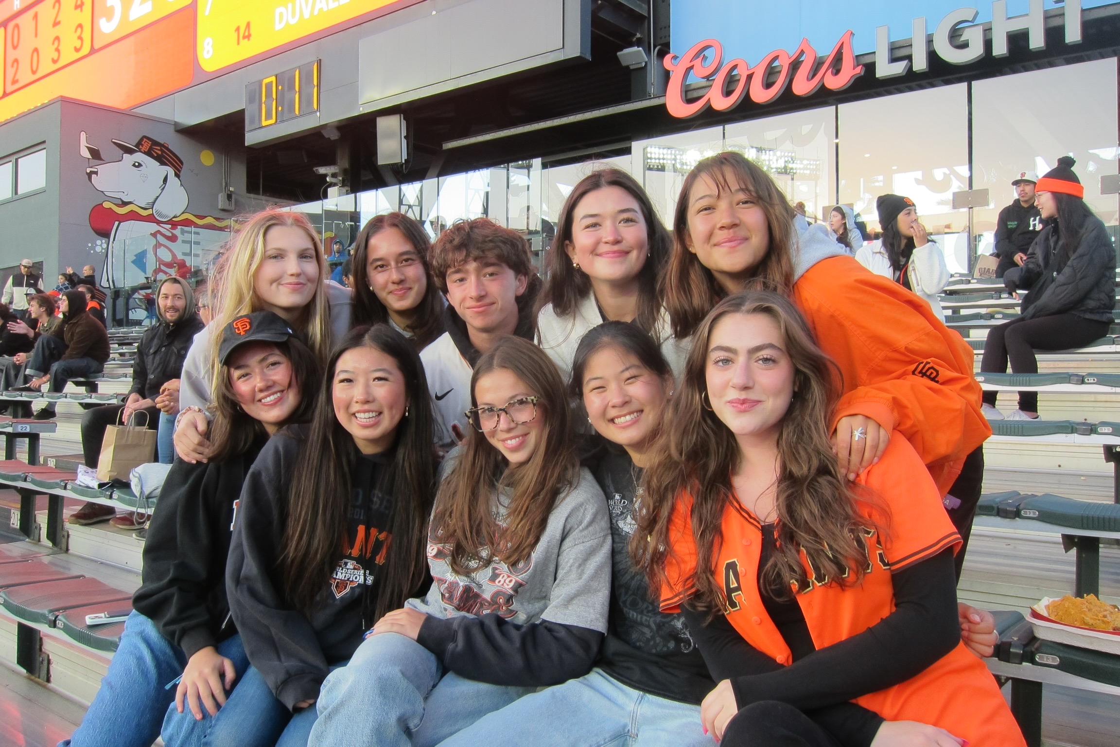 friends at giants game