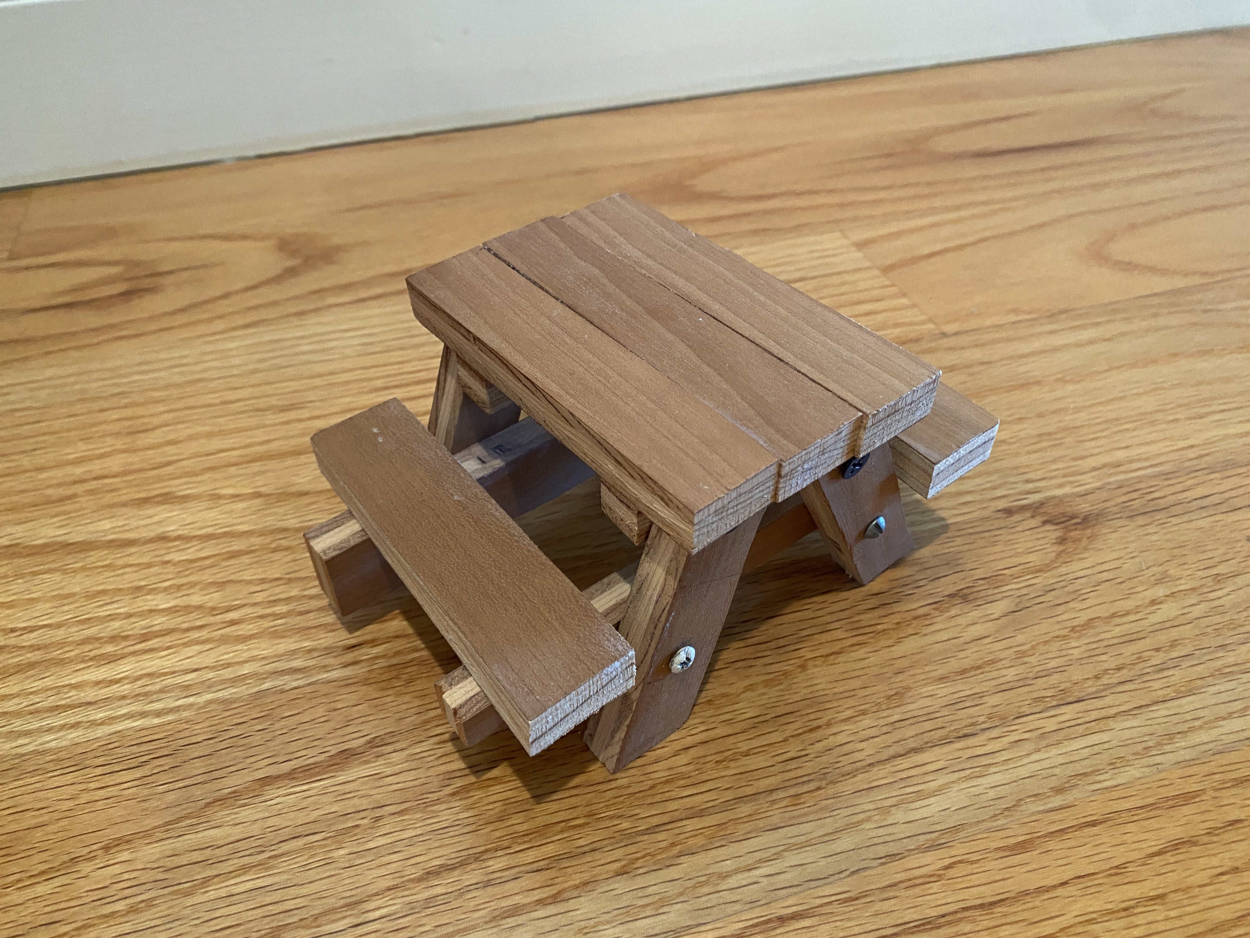 mini picnic table